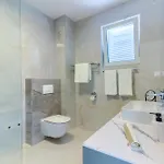 Danica With Heated Pool And Jacuzzi *
