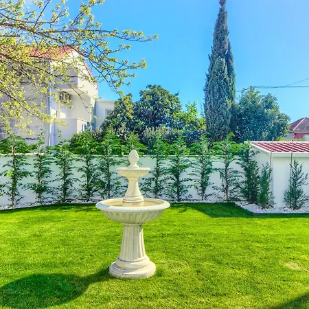 Villa Danica With Heated Pool And Jacuzzi