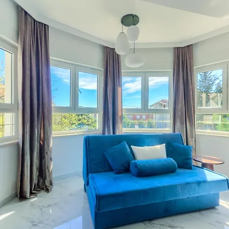 Villa Danica With Heated Pool And Jacuzzi Kaštela