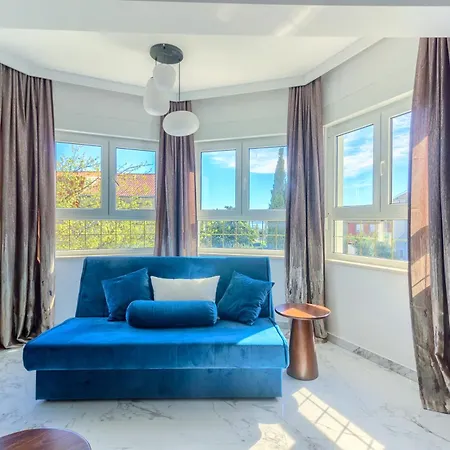 Vila Danica With Heated Pool And Jacuzzi *